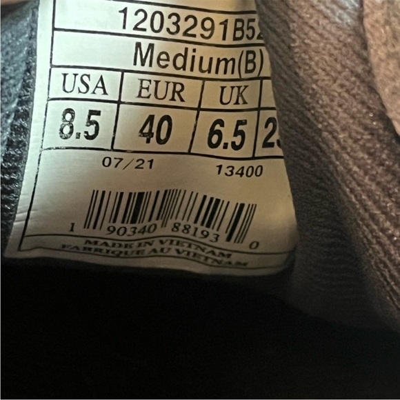 Brooks Adrenaline GTS 21 1203291B528 Women Running Shoes 8.5M Flaw - Picture 9 of 11